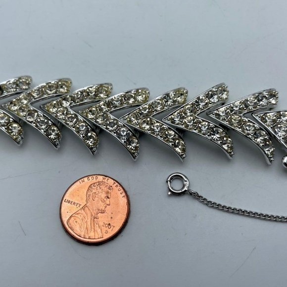 Vintage Sarah Coventry Women Silver Tone & Rhinestones Chevron Necklace Bracelet - Picture 4 of 6